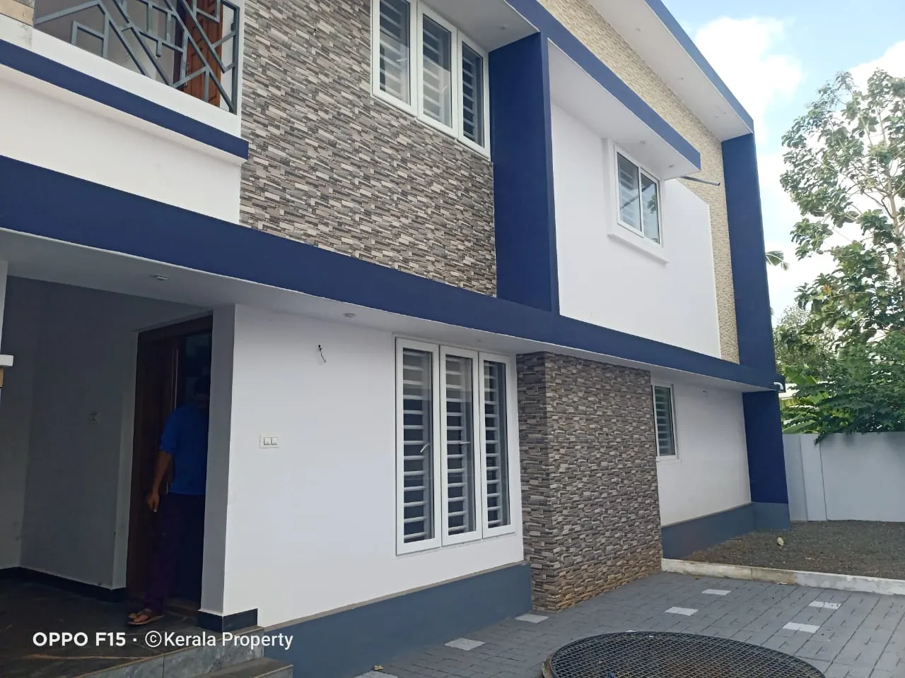 Beautiful 4 BHK house for sale in chitillapilly, Price Subje