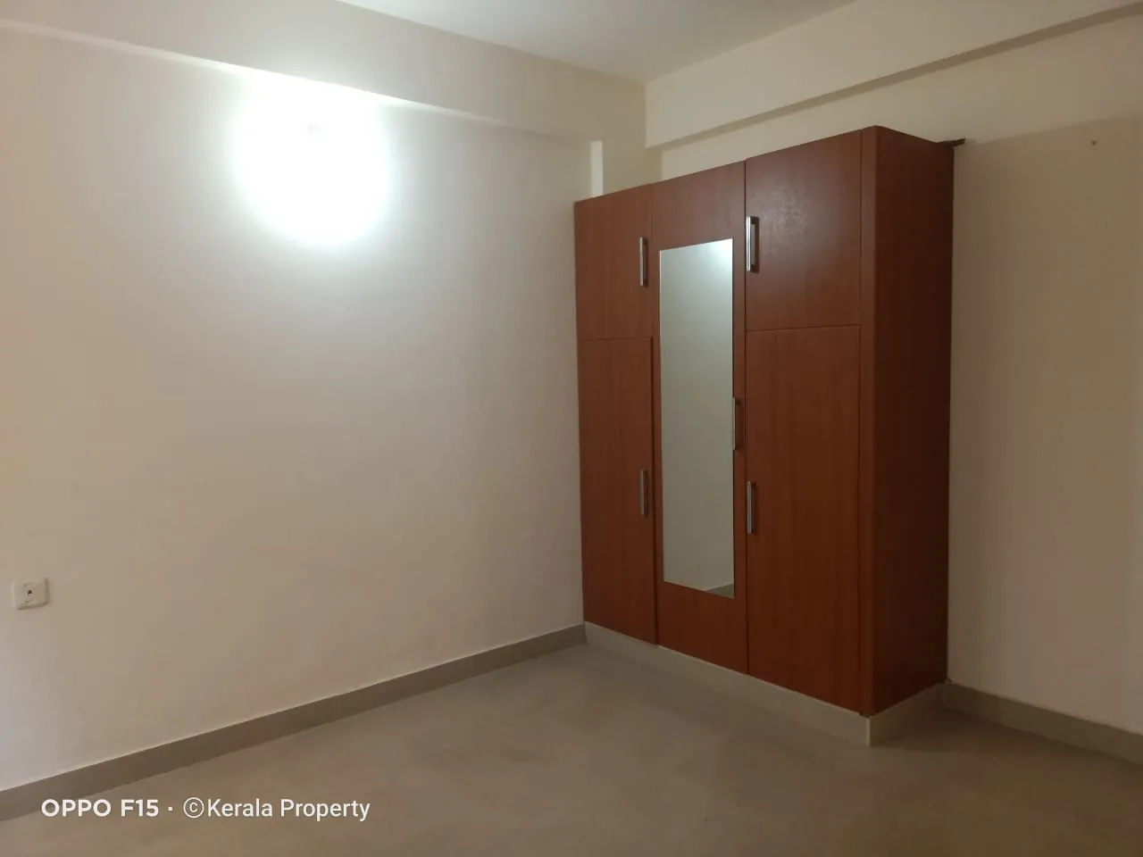 Well maintained very less used furnished flat near by Sree R